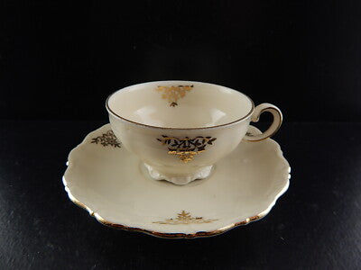 ANTICA TAZZA PIATTINO PORCELLANA AVORIO ORO BAVARIA SELTMANN THERESIA #3190