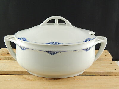 ANTICA ART DECO ZUPPIERA CENTROTAVOLA PORCELLANA BIANCA BLU CHODAU BOHEMIA