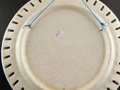 PIATTO DECORATIVO TRAFORATO MAIOLICA CERAMICA BASSANO NOVE DIPINTO INVERNO