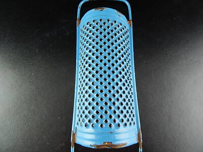 ANTICA RARA GRATTUGIA METALLO LATTA SMALTATA AZZURRA SHABBY CHIC COLLECTION 6339