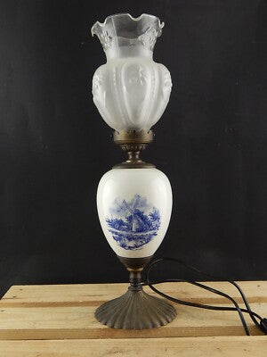 ANTICA LAMPADA O LUME DA TAVOLO PORCELLANA BIANCA OTTONE E TULIP IN VETRO