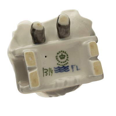 STATUINA PORCELLANA ROYAL COPENHAGEN "Ragazza di Amager Lavora a Maglia" 1314 CM 15