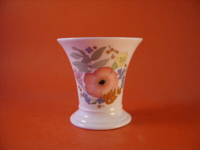 WEDGWOOD VASO "Meadow-Sweet"
