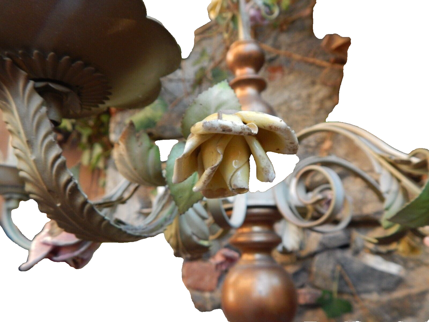 LAMPADARIO SOFFITTO ANTICO LIBERTY FOGLIE FERRO BATTUTO ROSE IN CERAMICA