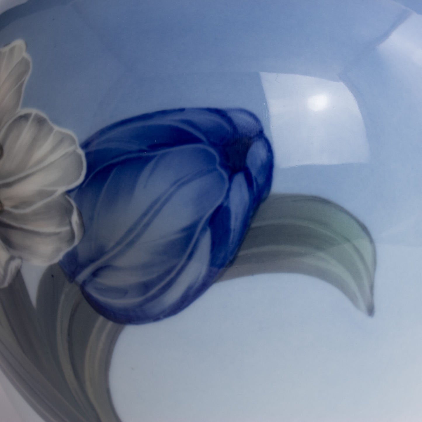 VASO GRANDE PORCELLANA ROYAL COPENHAGEN "Tulipani e Farfalle" HANDMADE 2656-35-5