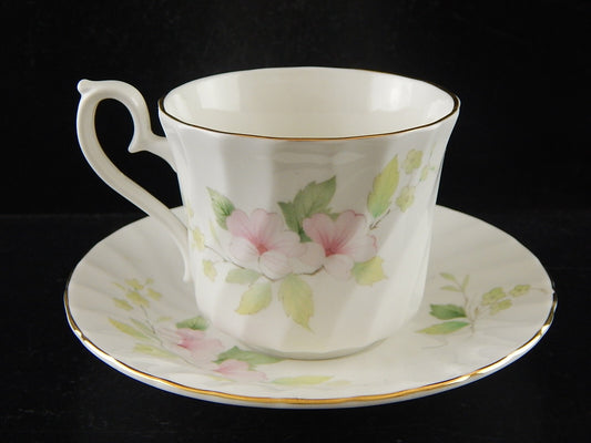 PREZIOSA PORCELLANA INGLESE ROYAL KENDAL TAZZA VINTAGE FINE BONE CHINA