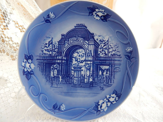 ROYAL COPENHAGEN BING&GRONDAHL TIVOLI PIATTO 2002 PORCELLANA NEW COLLECTIBLES