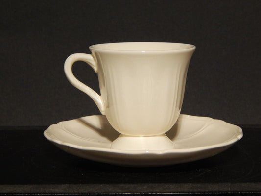 VINTAGE CERAMICA WEDGWOOD ETRURIA BARLASTON QUEENS SHAPE TAZZA DEMI TASSE