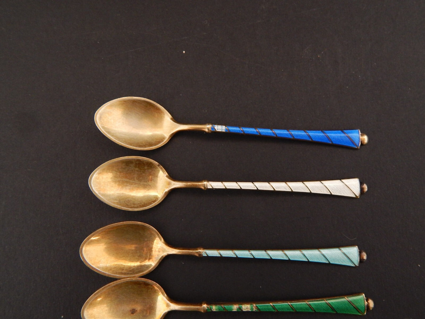 6 PREZIOSI ORIGINALI CUCCHIAINI ARGENTO STERLING 925 DORATI SMALTATI DENMARK