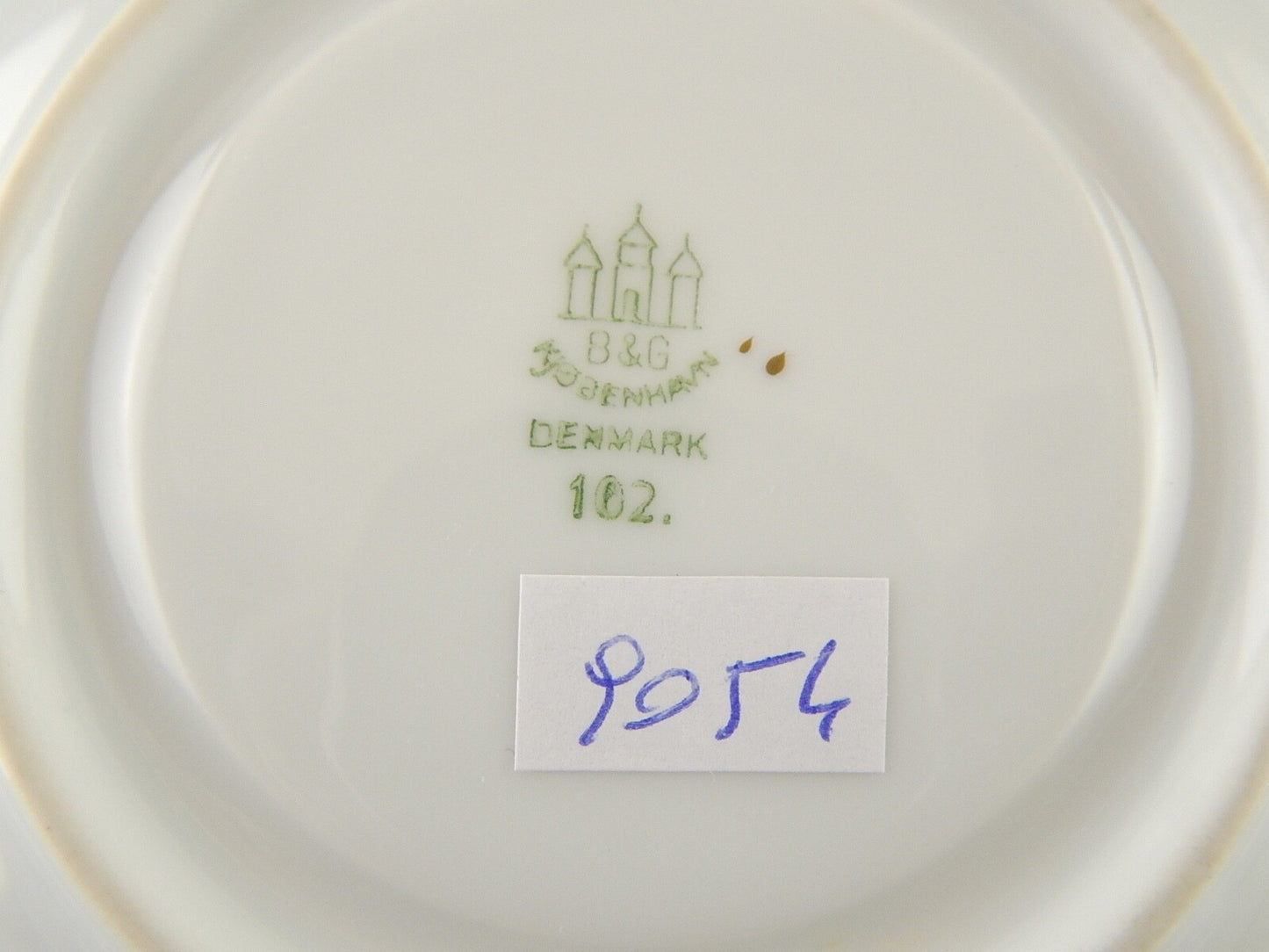 ANTICA ELEGANTE TAZZA IMPERO PORCELLANA BIANCA E ORO BING&GRONDAHL COPENHAGEN