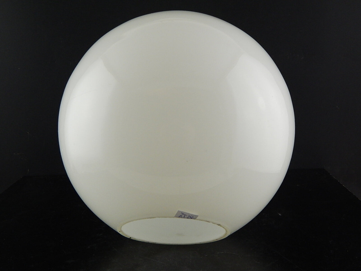 ANTICO EPOCA ART DECO GRANDE BOCCIA VETRO OPALINO BIANCO PER LAMPADARIO APPLIQUE