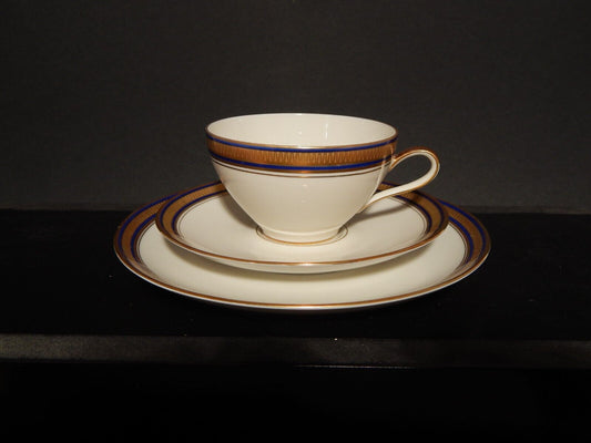 ANTICO STILE IMPERO PREZIOSO TRIO TAZZA TE' PORCELLANA ESCHENBACH BAVARIA