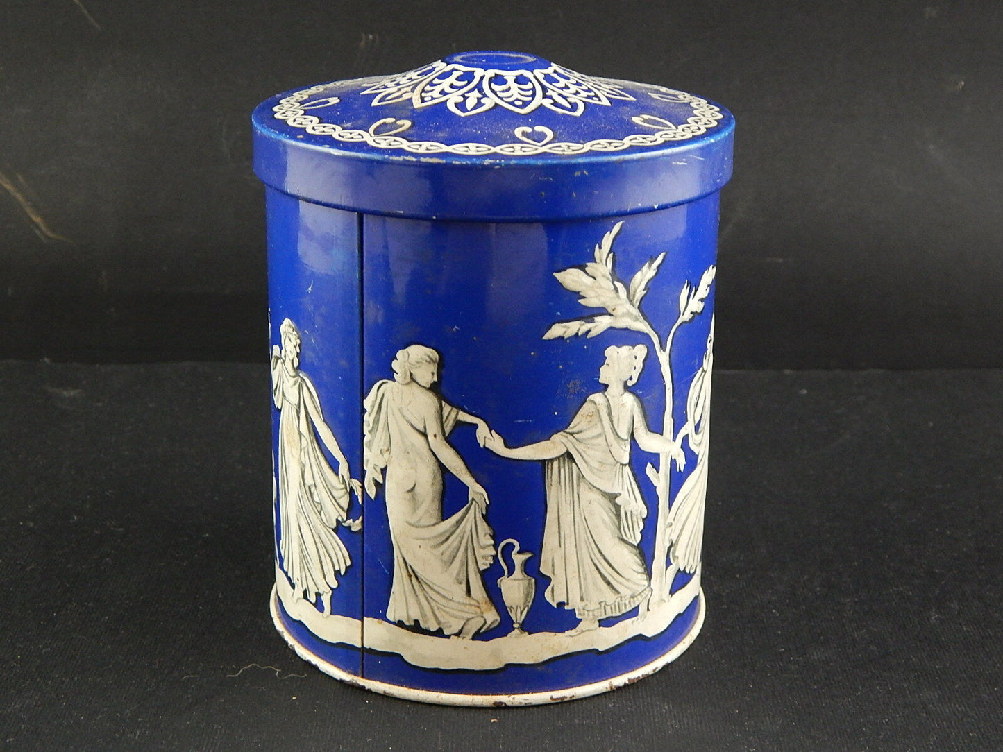 COLLEZIONE VINTAGE ORIGINALE SCATOLA DI LATTA BLU COBALTO FIGURE MITOLOGIA