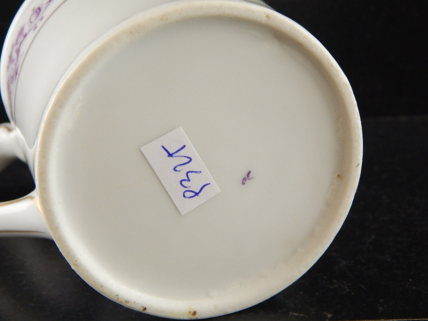 ANTICA PREZIOSA LATTIERA STILE IMPERO IN PORCELLANA BIANCA DECORATA VIOLA E ORO