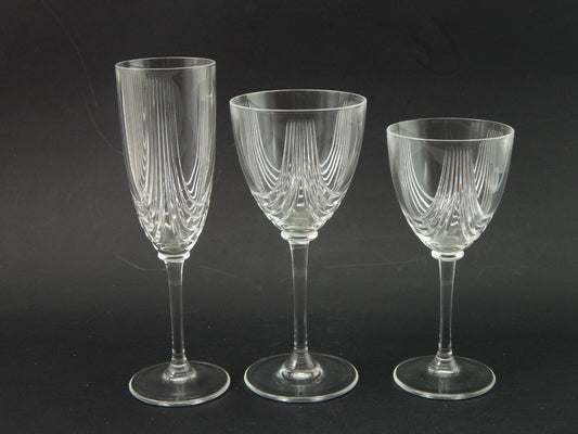 VINTAGE ELEGANTE SERVIZIO 18 CALICI CRISTALLO IN STILE ART DECO MADE IN ITALY