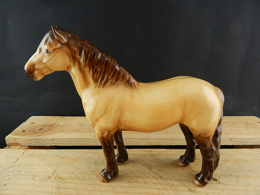 VINTAGE CERAMICA STATUINA DIPINTA MANO CAVALLO BESWICK ENGLAND HIGHLAND HORSE