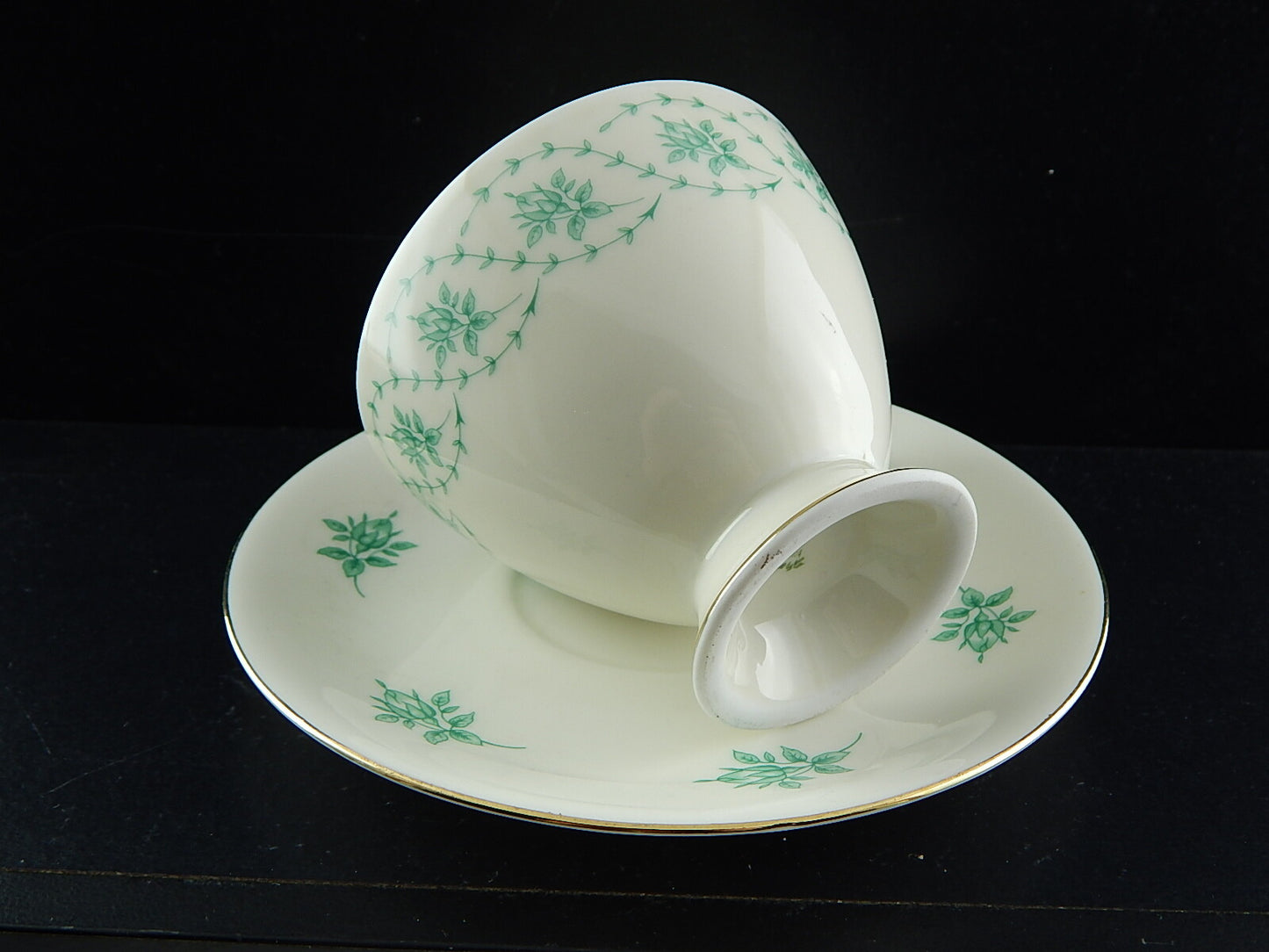 ANTICO SERVIZIO DA TÈ IMPERO PORCELLANA AVORIO E VERDE JAEGER&CO BAVARIA
