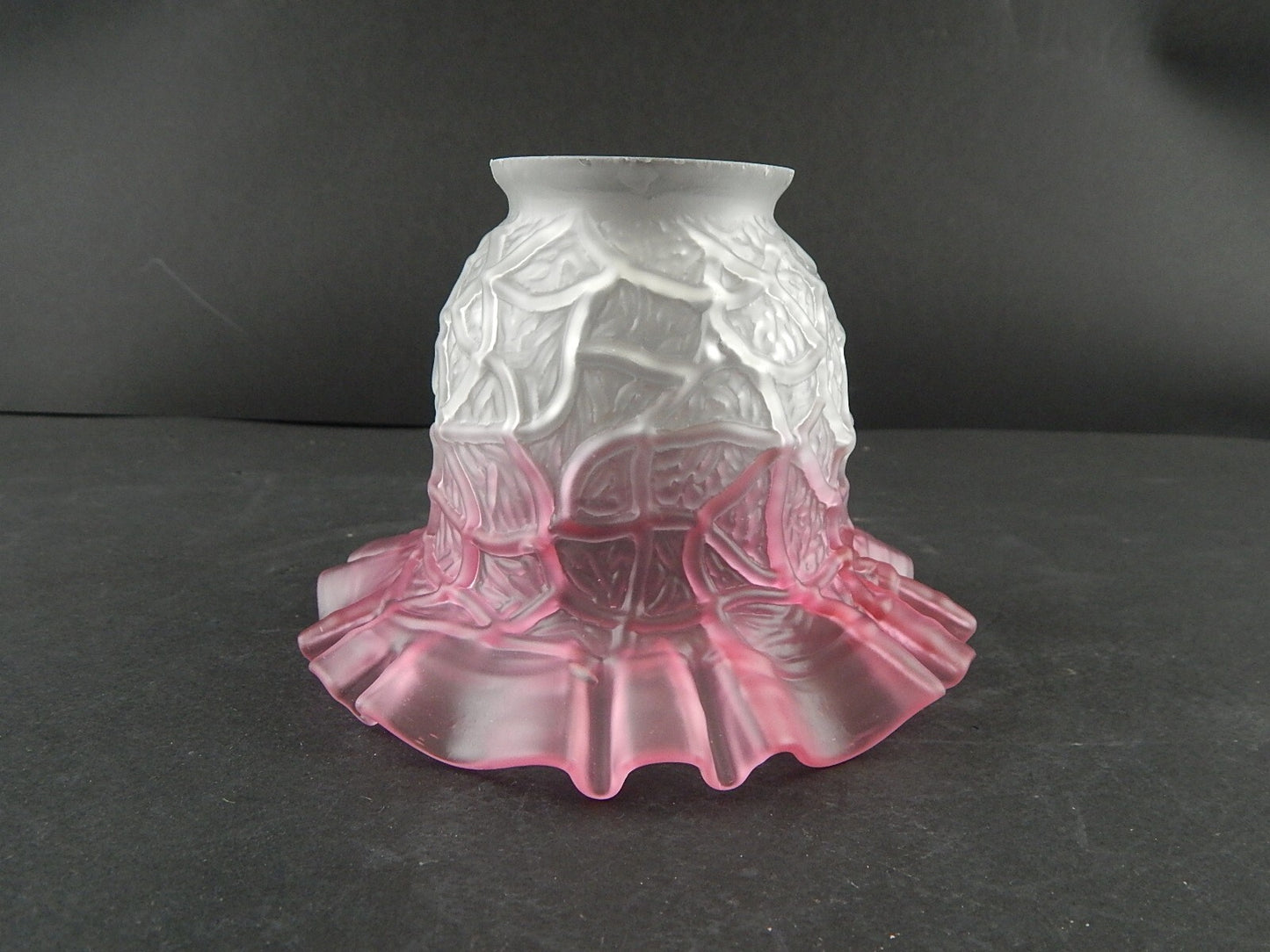 ANTICO EPOCA LIBERTY VETRO SATINATO TULIP PARALUME PER APPLIQUE O LAMPADA A427