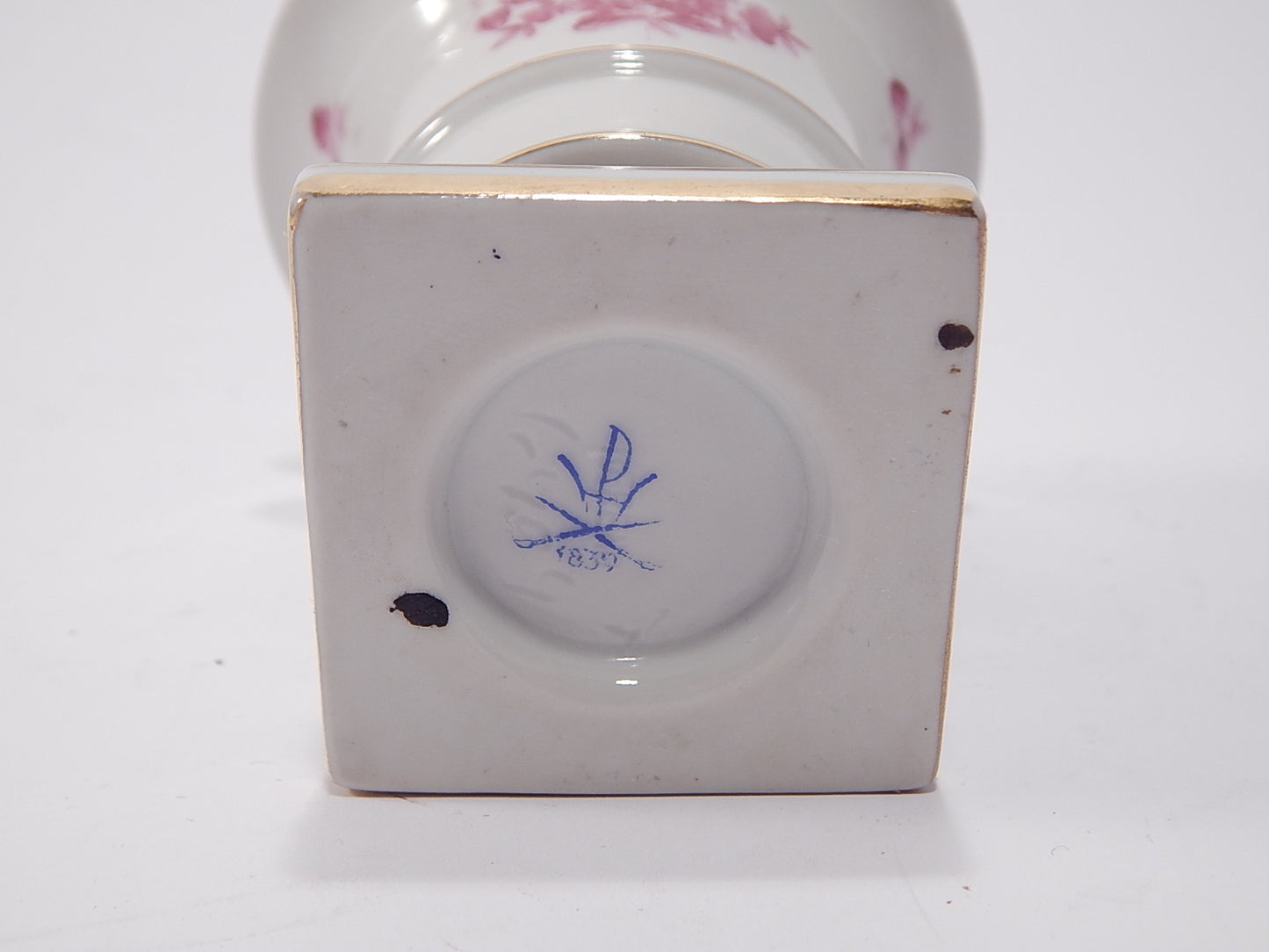 PORCELLANA HEREND ORIGINALE VASO CON PIEDISTALLO DECORO APPONYI ROSA COLLEZIONE