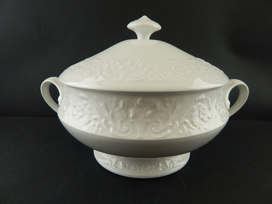 ZUPPIERA CENTROTAVOLA LIMOGES RAYNAUD PORCELLANA BIANCA MODELLO WASHINGTON