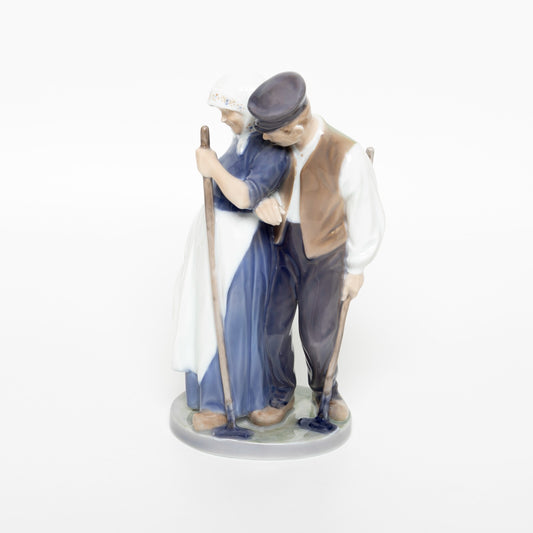 STATUINA PORCELLANA ROYAL COPENHAGEN "Contadini" COD 1300 CM 20x11x9