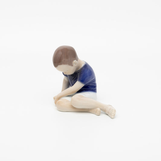 STATUINA PORCELLANA ROYAL COPENHAGEN BING&GRONDAHL "Bambino Triste" CM 11