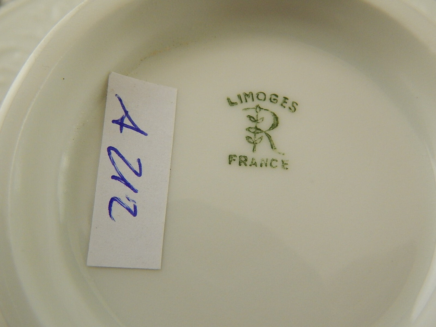 TAZZA BRODO LIMOGES RAYNAUD WASHINGTON PORCELLANA BIANCA DECORO ARABESCHI DEFECT