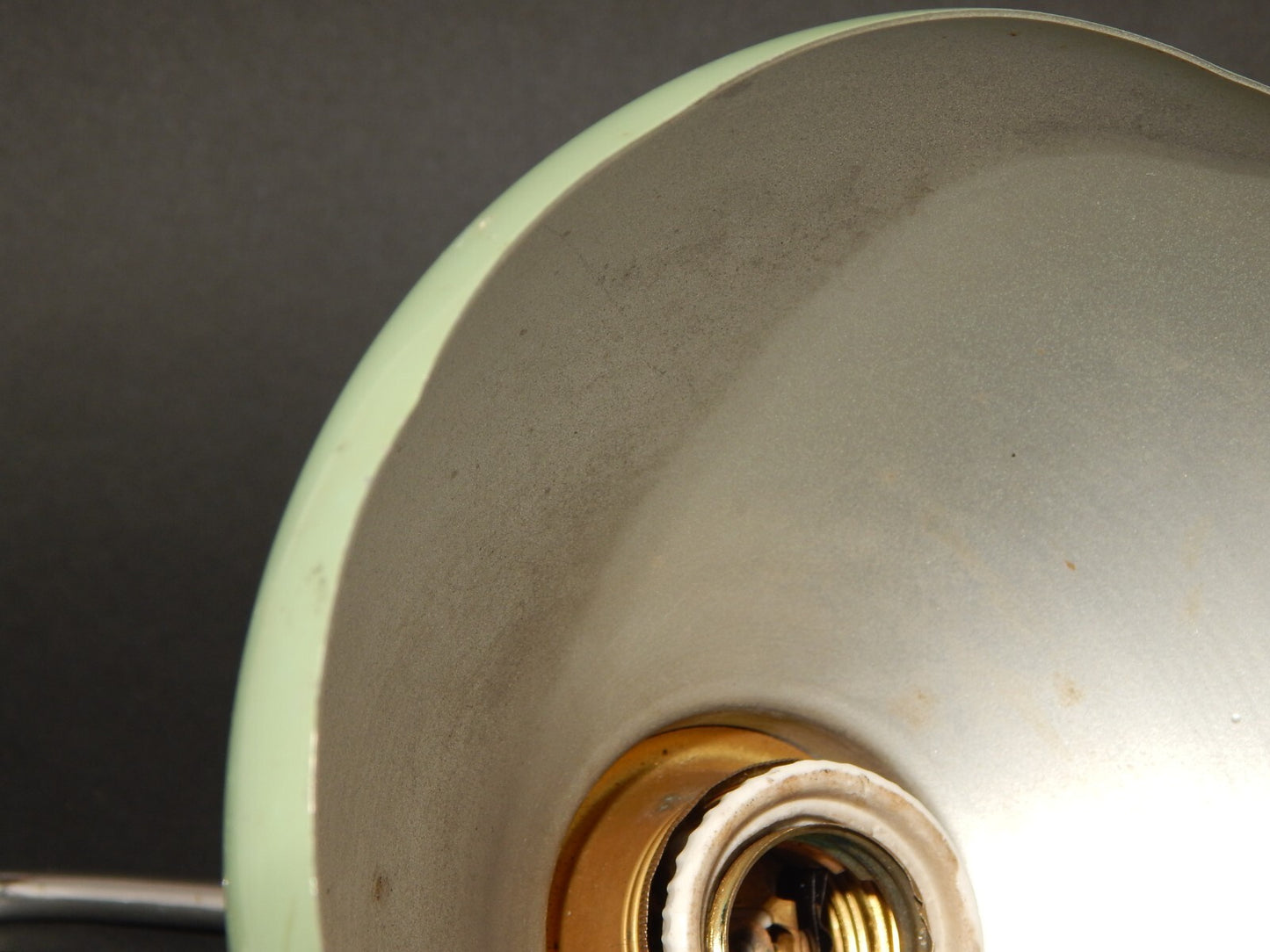 ANTICA RARA LAMPADA TAVOLO SCRIVANIA ART DECO MINISTERO PARALUME LATTA VERDE
