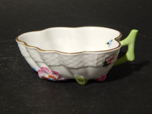 PREZIOSA PORCELLANA HEREND ZUCCHERIERA CIOTOLA A FOGLIA DIPINTA A MANO BOUQUET