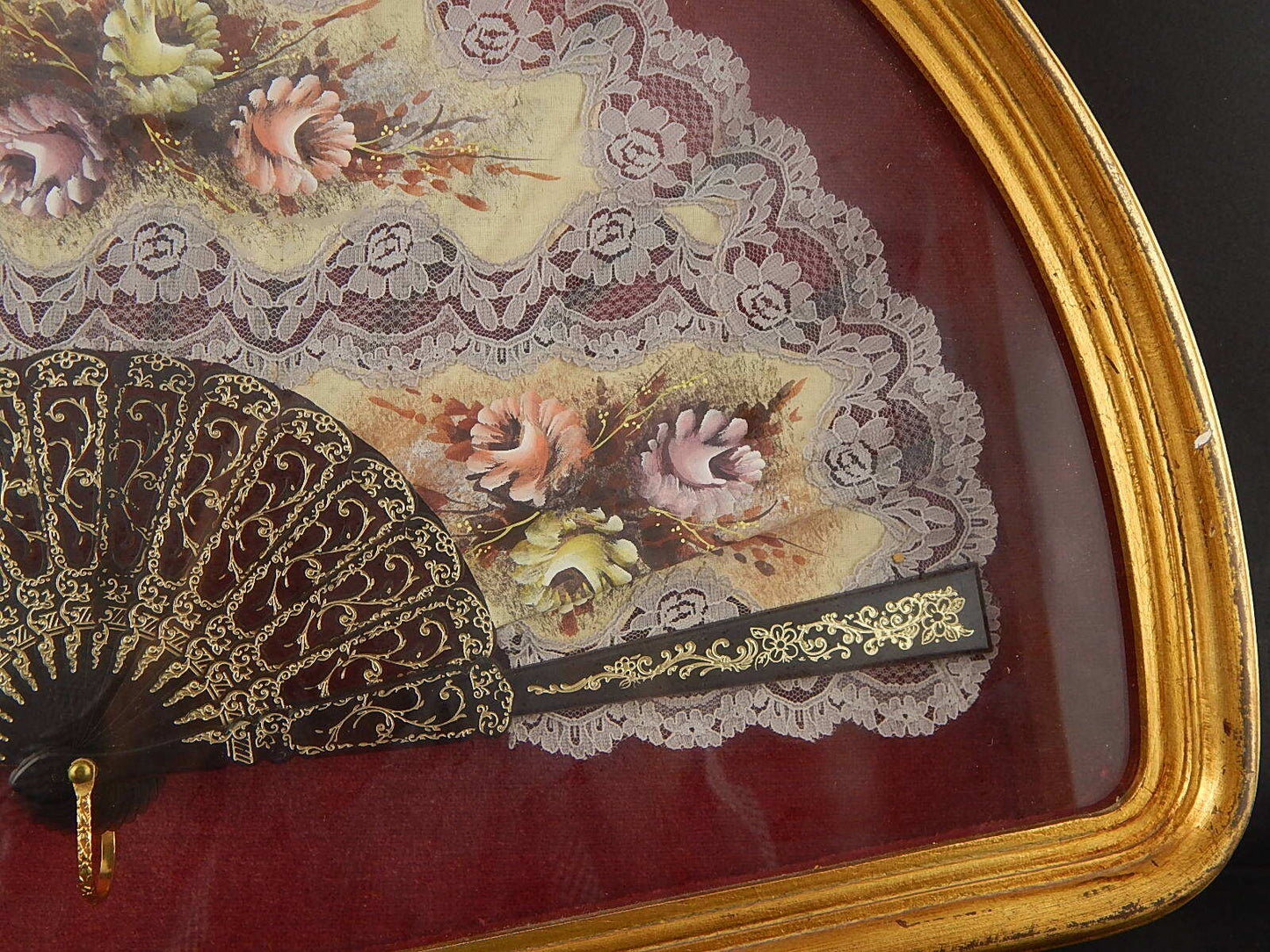PREZIOSO ELEGANTE VENTAGLIO PIZZO E FIORI DIPINTI CON VENTAGLIERA COLLEZIONE