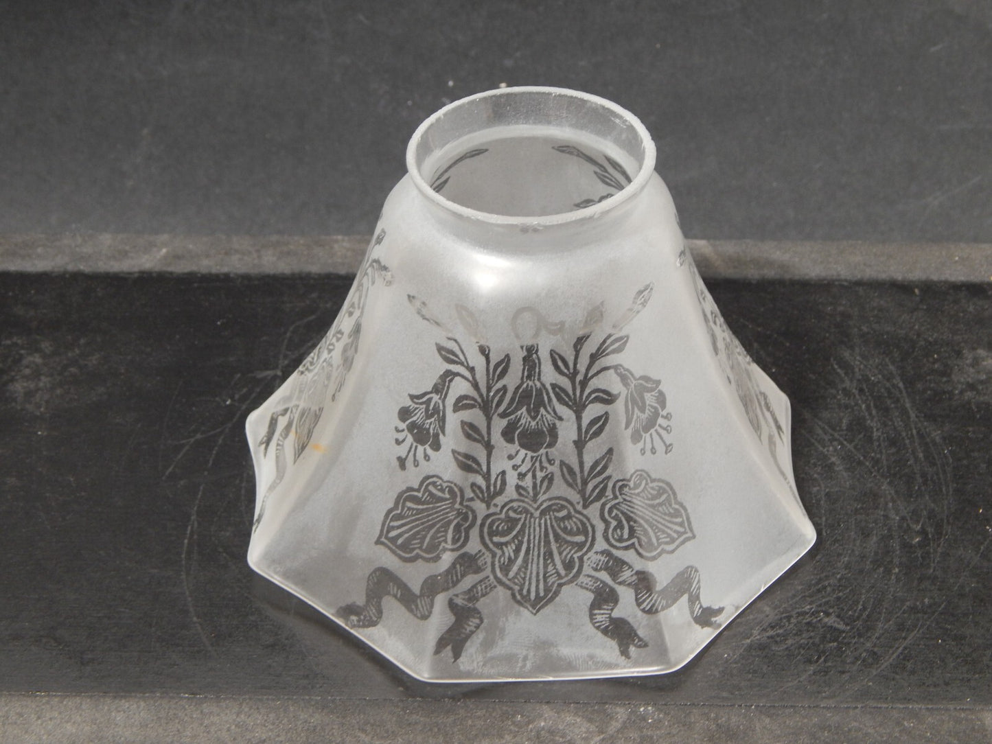 ANTICO ART NOUVEAU LIBERTY TULIP PARALUME VETRO DECORATO PER APPLIQUE O LAMPADA