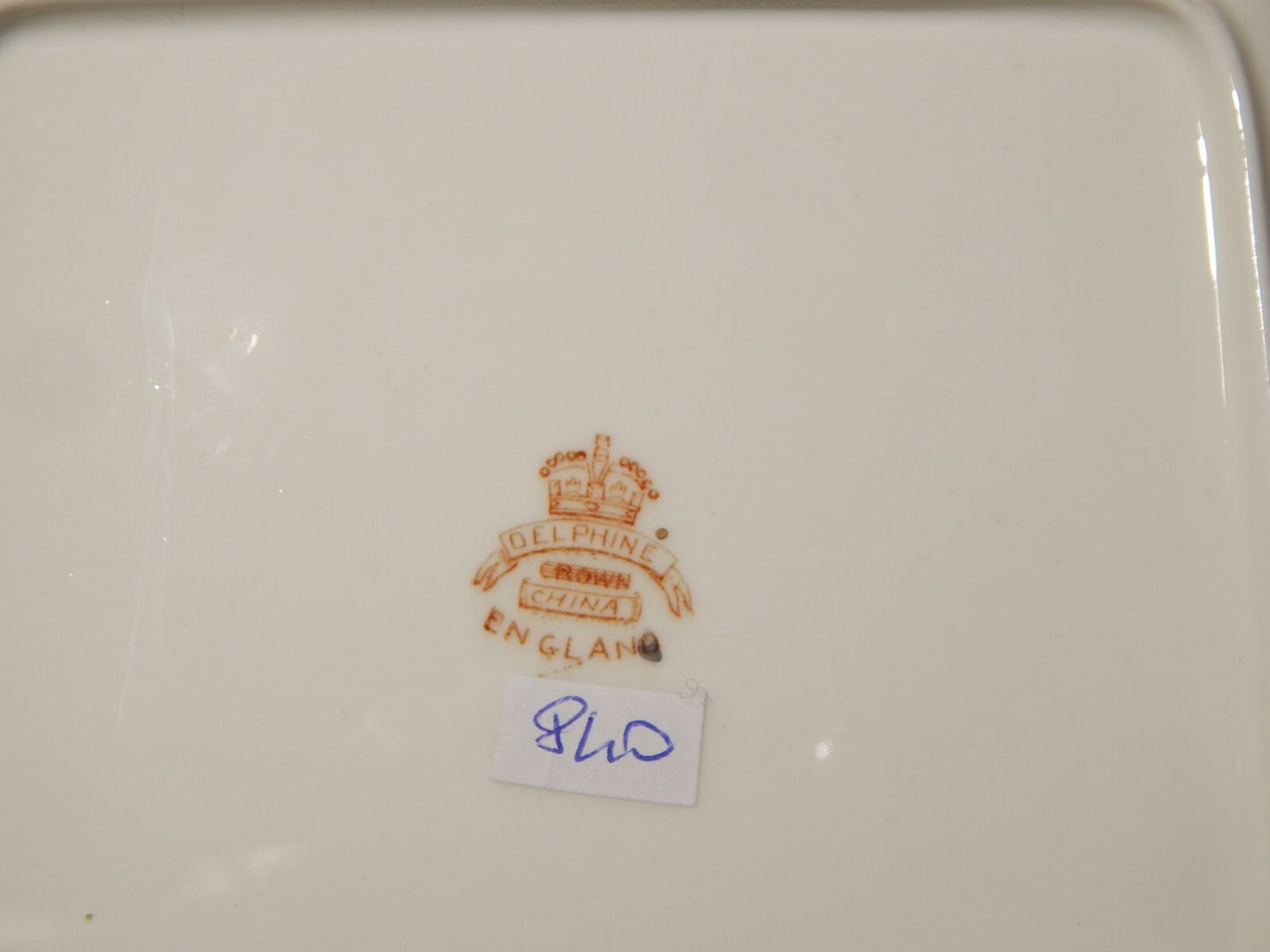 ANTICO VASSOIO TORTA CON MANICI PORCELLANA INGLESE DELPHINE CROWN CHINA FINE 800