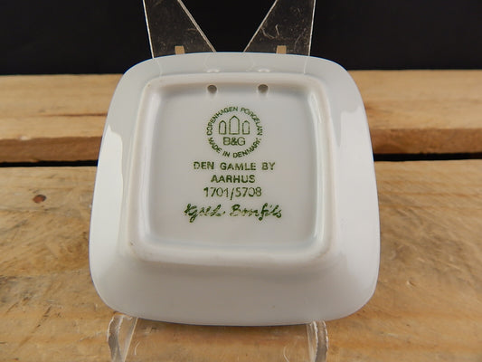 ROYAL COPENHAGEN BING&GRONDAHL PLAQUETTE PIATTINO PORCELLANA DEN GAMLE BY AARHUS