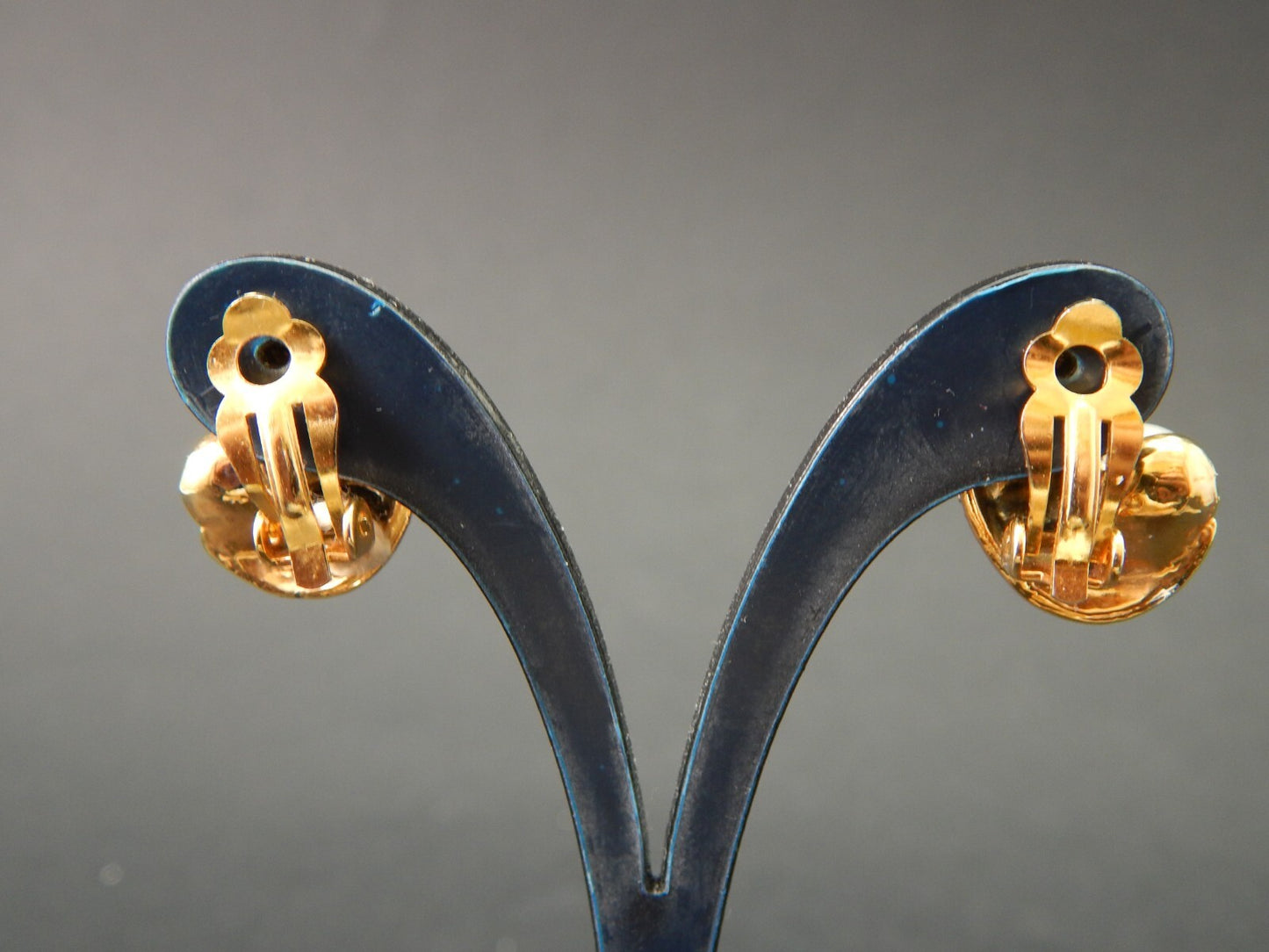 VINTAGE BIJOUX GIOIELLI ORECCHINI DORATI CON PERLE E CRISTALLI ANNI '70