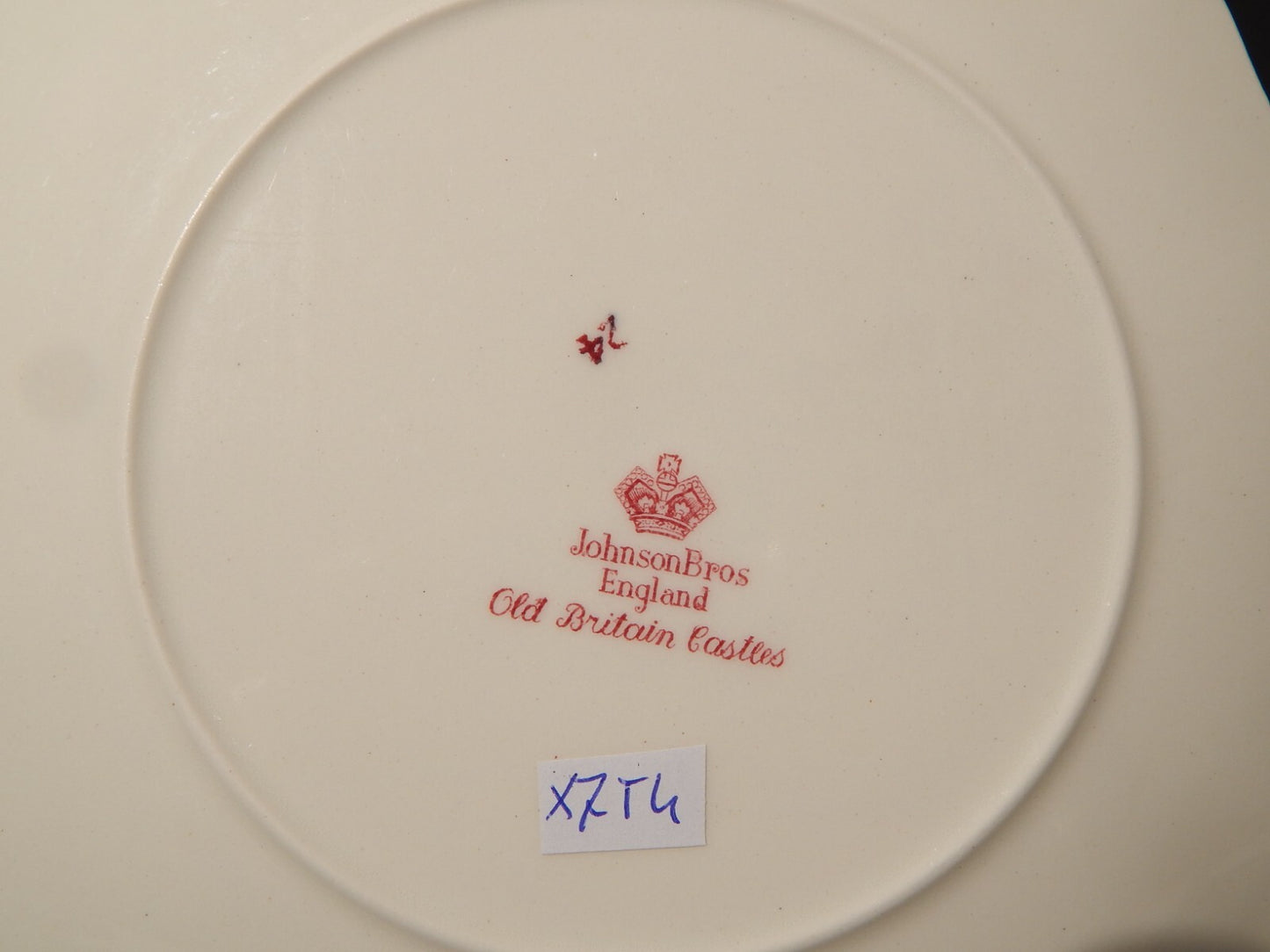 VINTAGE JOHNSON BROS OLD BRITAIN CASTLE PIATTO QUADRATO SEMI PORCELLANA ROSSO