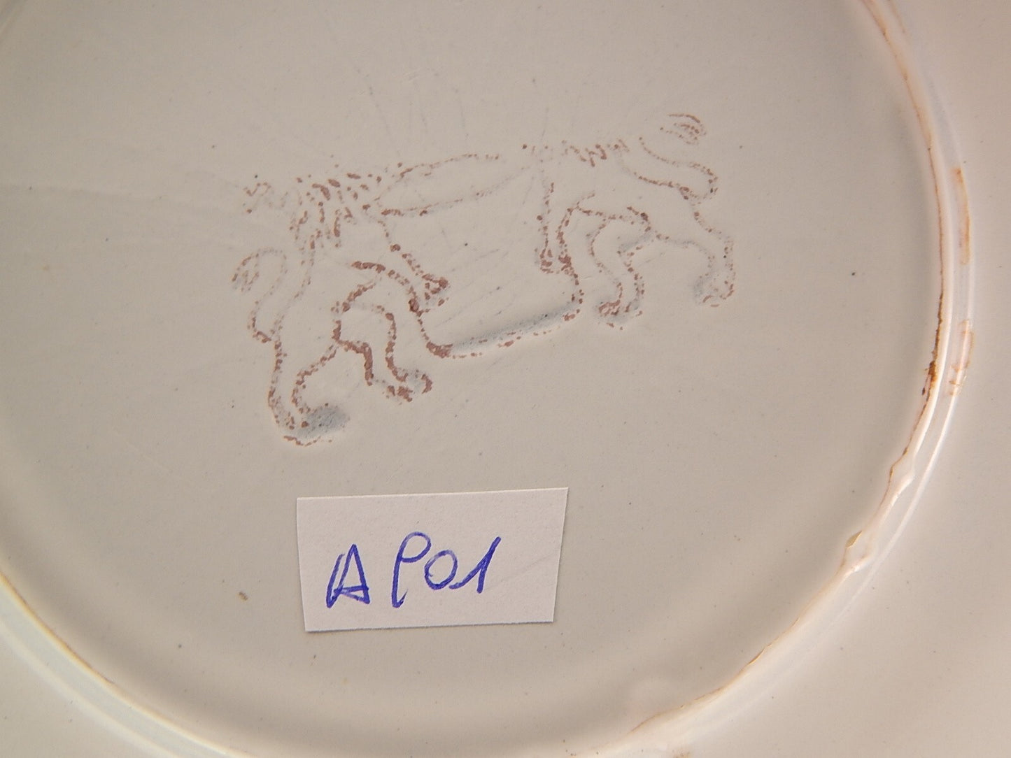 ANTICA RARA ZUPPIERA LATTA SMALTATA PORCELLANATA BIANCA MARCA DUE LEONI