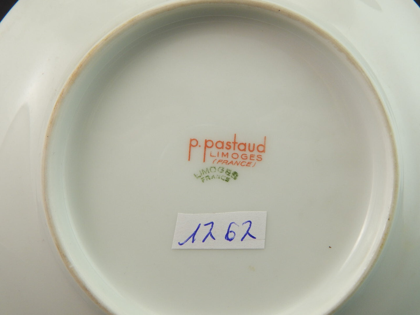 PREZIOSO PIATTO DECORATIVO PORCELLANA LIMOGES P PASTAUD DIPINTO DI FRAGONARD