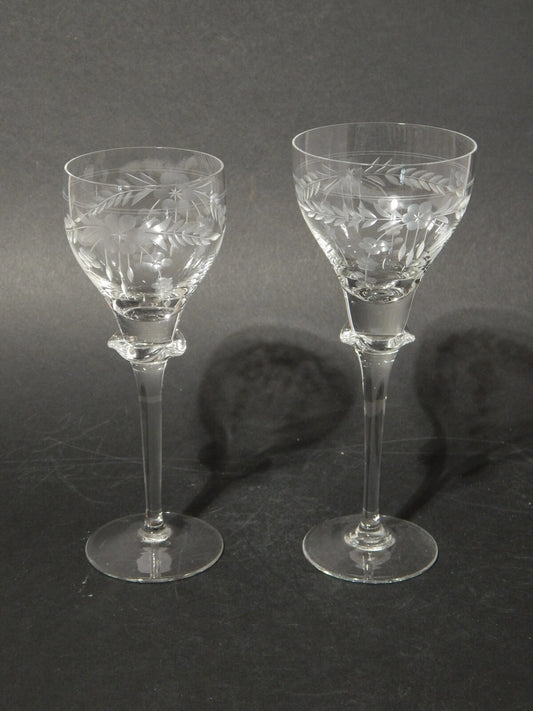 VINTAGE ELEGANTE SERVIZIO 16 BICCHIERI CALICI CRISTALLO DI BOEMIA INCISI