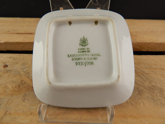 ROYAL COPENHAGEN BING&GRONDAHL PLAQUETTE PORCELLANA LAUGARVATH HOTEL ICELAND