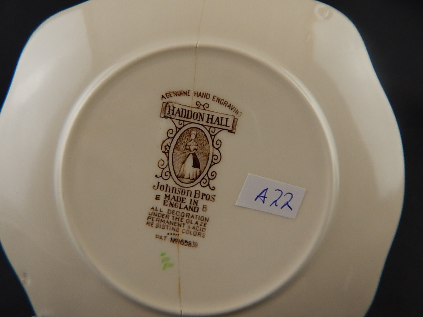 ANTICO PIATTO SEMI PORCELLANA STAMPA A MANO HADDON HALL JOHNSONS BROS DIFETTO