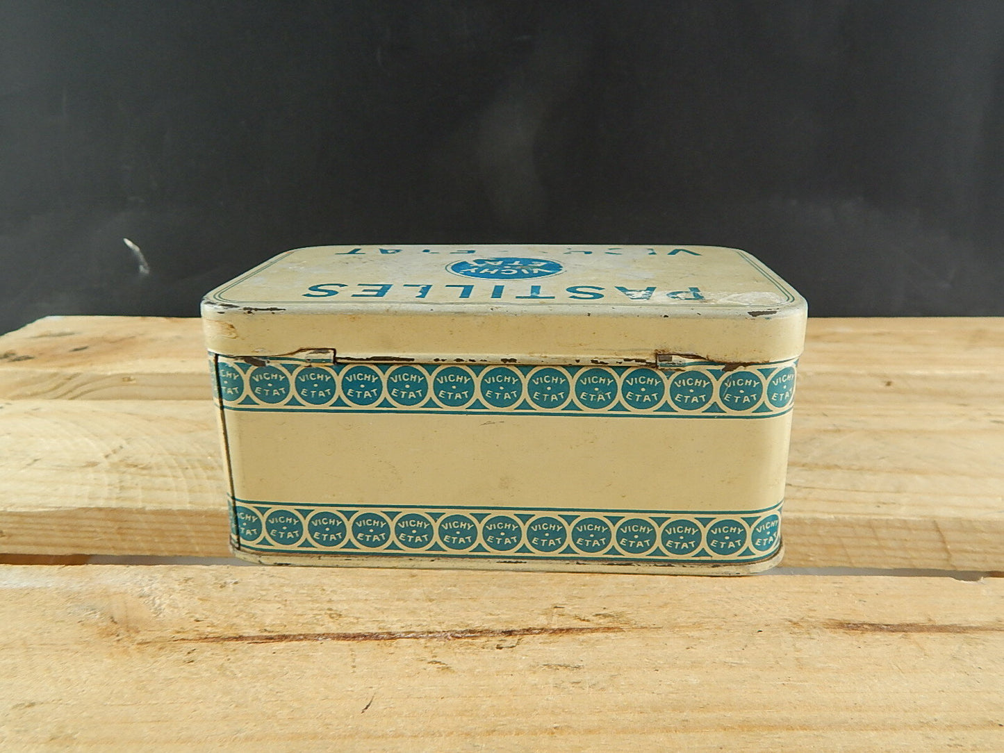 COLLEZIONE ANTICA RARA SCATOLA DI LATTA PUBBLICITARIA PASTILLES VICHY ETAT