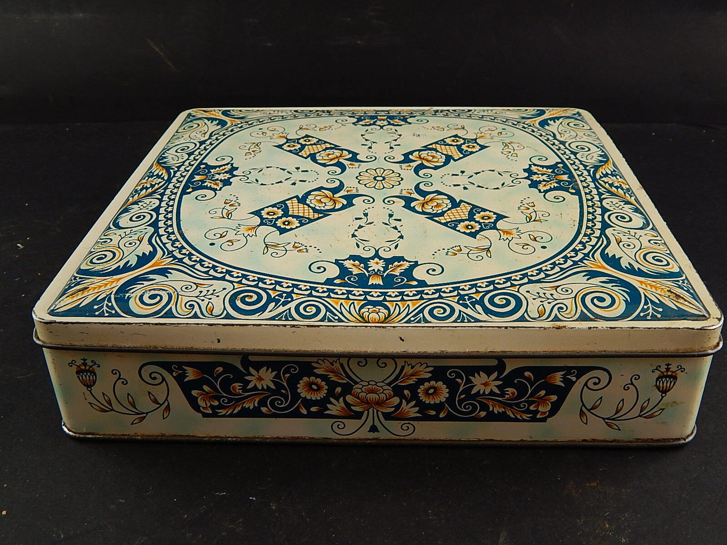 COLLEZIONE ANTICA ORIGINALE SCATOLA DI LATTA STAMPATA DECORI ARABESCHI ROUEN
