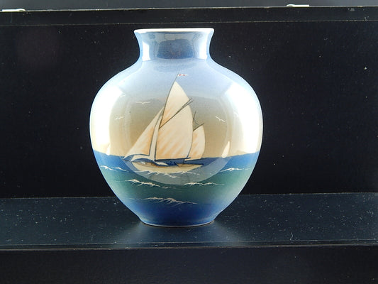 DENMARK VASO ANTICO CERAMICA SMALTATA DIPINTO MANO BARCA A VELA SOHOLM BORNHOLM