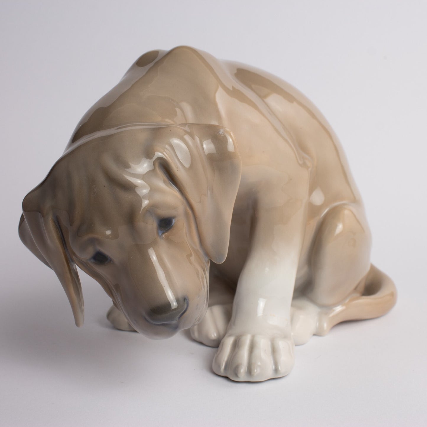RARA STATUINA PORCELLANA ROYAL COPENHAGEN "Cucciolo di Labrador Bob" RESTAURATA