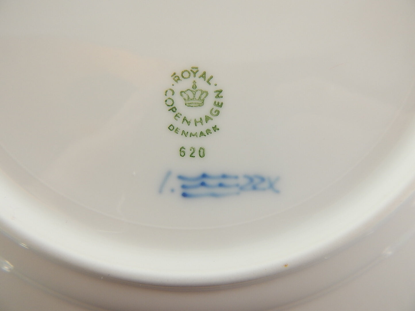 ROYAL COPENHAGEN PORCELLANA BLUE FLUTED HALF LACE PIATTO PIANO 620