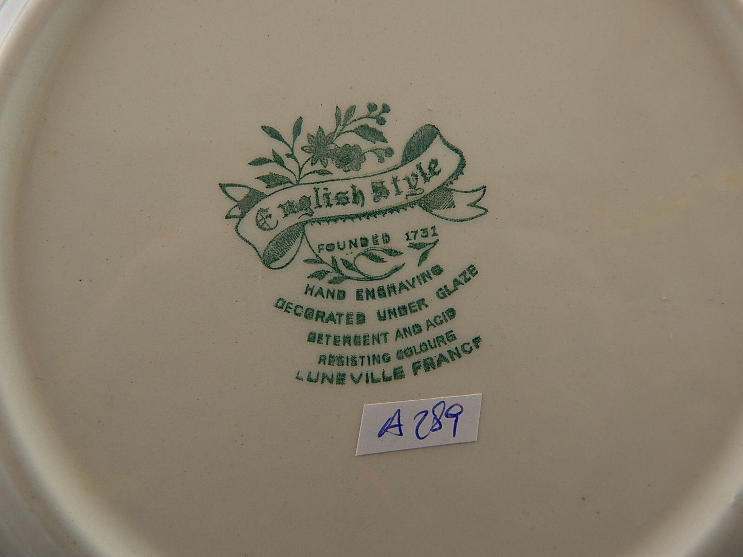 ANTICO PIATTO CERAMICA MAIOLICA LUNEVILLE ENGLISH STYLE BIANCO E ROSSO A289