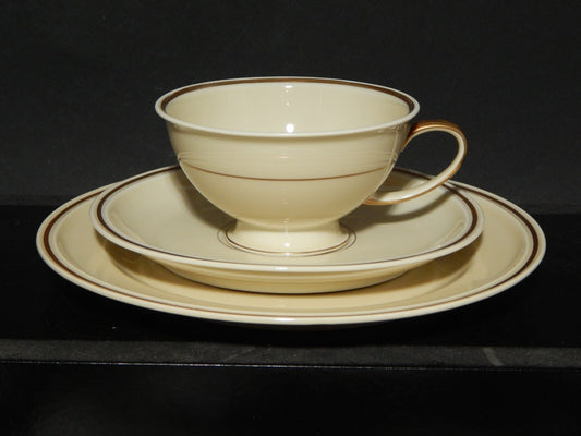 PREZIOSO TRIO CON TAZZA DA TE' PORCELLANA ROSENTHAL WINIFRED COLOR CREMA ORO