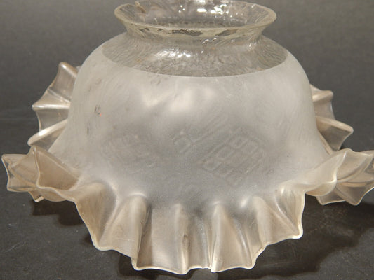 ANTICO LIBERTY TULIP PARALUME IN VETRO LAVORATO SATINATO PER APPLIQUE O LAMPADA