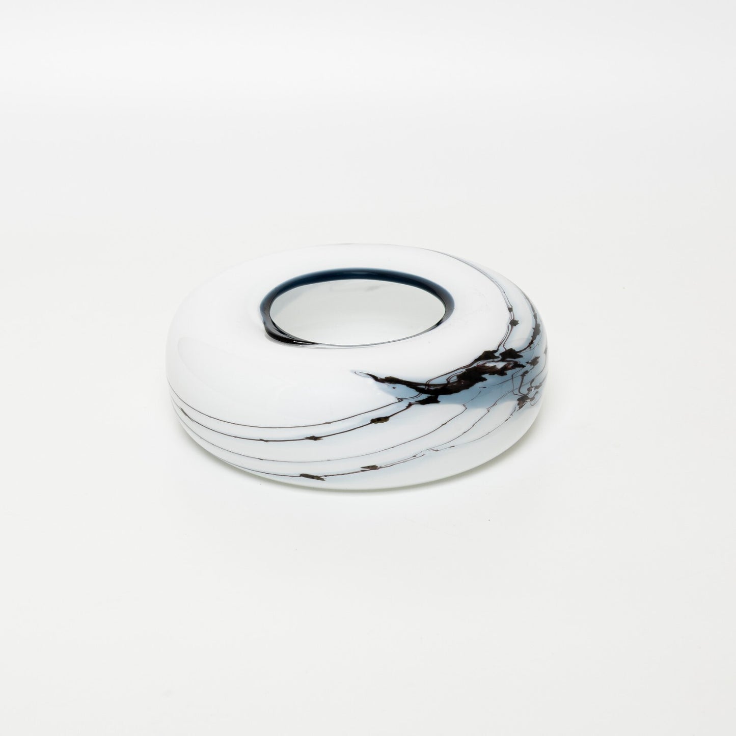 POSACENERE VETRO OPALINO BIANCO CON DECORO BLU HOLMEGARD ATLANTIS MICHAEL BANG