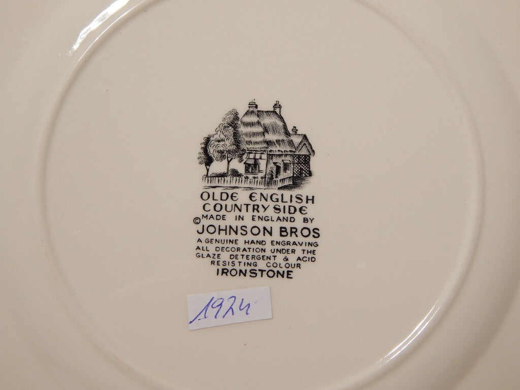 ANTICO SERVIZIO 12 PIATTI SEMI PORCELLANA JOHNSON BROS OLDE ENGLISH COUNTRYSIDE